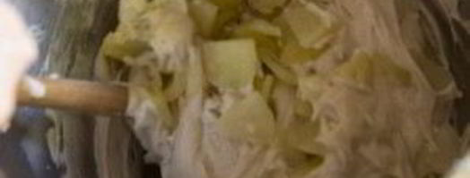 шарлотка с манкой и яблоками. Шаг 4