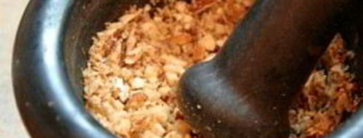 шарлотка с орехами и яблоками. Шаг 6