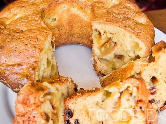 Рецепт шарлотки с ревенем