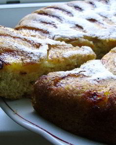 Шарлотка с вишней