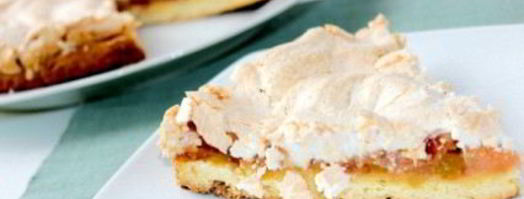 шарлотка с яблоками и безе. Шаг 11