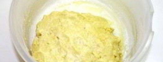 шарлотка с яблоками и безе. Шаг 4