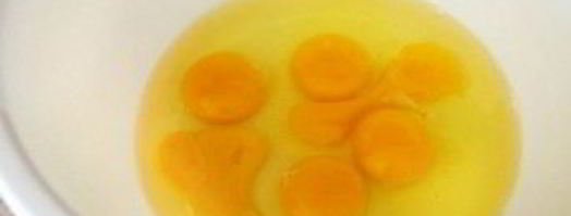 шарлотка с яблоком. Шаг 4