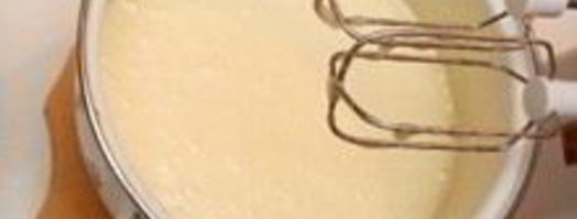 шарлотка с замороженными яблоками. Шаг 2