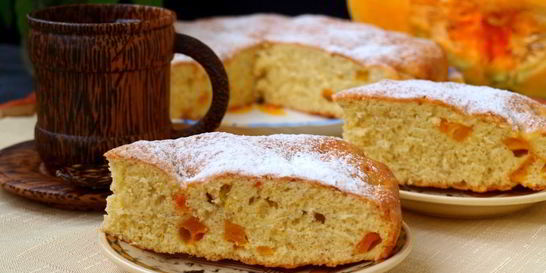 Шарлотка с запеченной тыквой