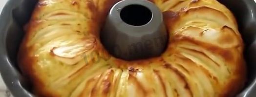 шарлотка творожная с творогом в духовке. Шаг 7