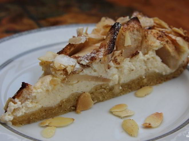 Рецепт творожной шарлотки с яблоками