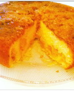 Яблочная шарлотка с сахарной корочкой