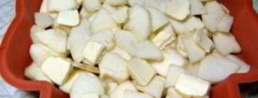 заливная шарлотка с яблоками. Шаг 4