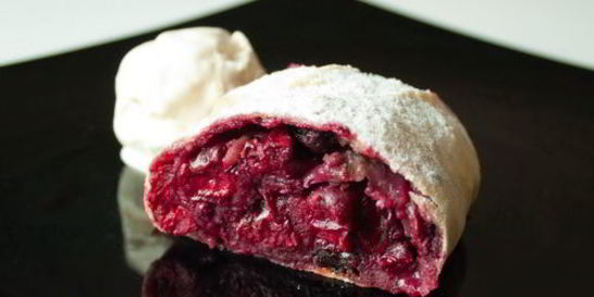 Вишневый штрудель