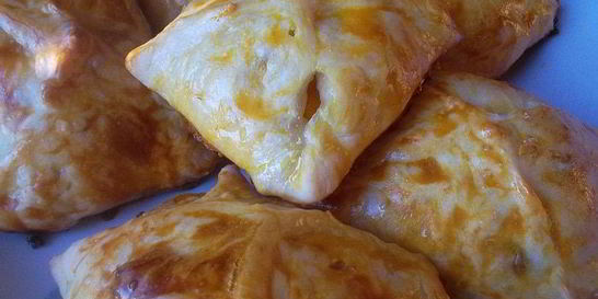 Слоеные конвертики с персиком