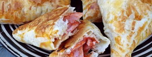 слойки из бездрожжевого слоеного теста с ветчиной. Шаг 13