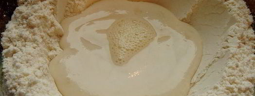 слойки-маковки, круассаны, пеновани и все из слоено-дрожжевого теста. Шаг 2