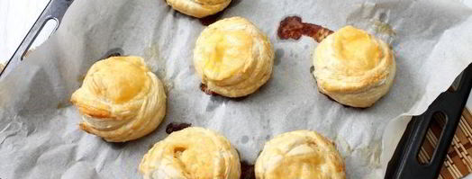 слойки-розочки с курицей и сыром. Шаг 14