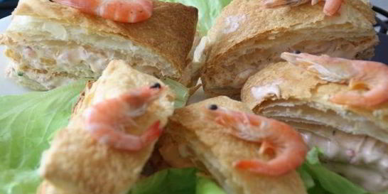 Слойки с креветками