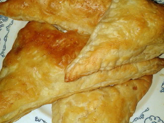 Рецепт слоек с курицей и сыром