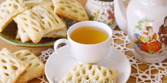 Слойки с курицей