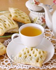 Слойки с курицей