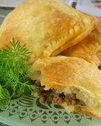 Слойки с мясом