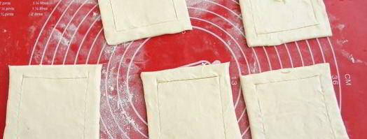 слойки с сырно-томатной начинкой. Шаг 3