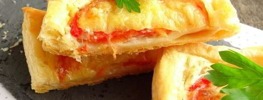 слойки с сырно-томатной начинкой. Шаг 9