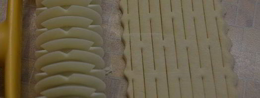 слойки с творогом и клубникой. Шаг 3