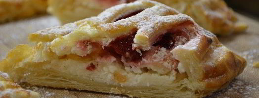 слойки с творогом и клубникой. Шаг 5