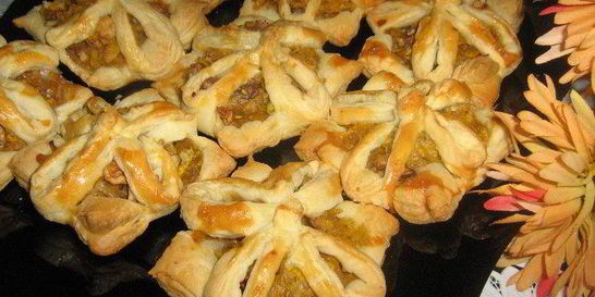 Слойки с тыквой и грецким орехом