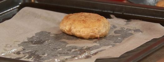 мясные сырники с зеленой сметаной. Шаг 3