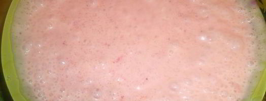 нежнейшие сырники с соусом клубника со сливками. Шаг 4