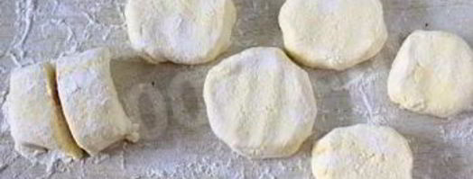 нежные сырники из творога в духовке. Шаг 3