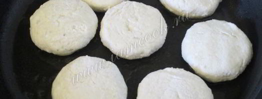 сырники без яиц с манкой. Шаг 7