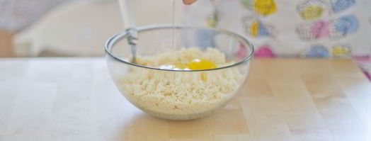 сырники из цельнозерновой муки с грушей. Шаг 2