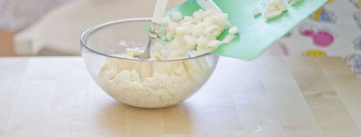 сырники из цельнозерновой муки с грушей. Шаг 3