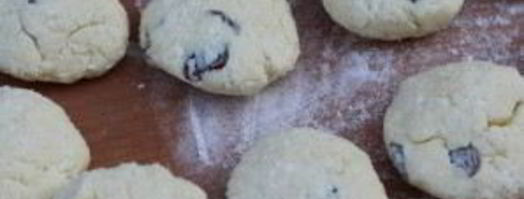 сырники из творога с изюмом. Шаг 5