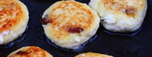 сырники из творога с изюмом. Шаг 6