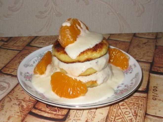 Рецепт сырников с изюмом и курагой