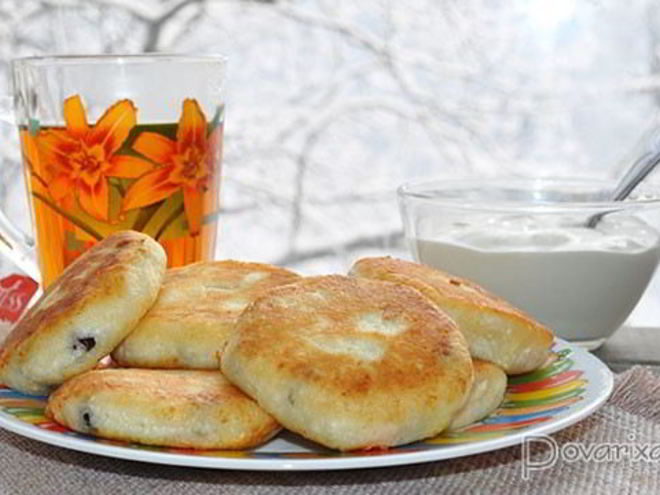 Рецепт сырников с изюмом