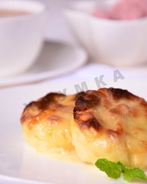 Сырники с кокосовой стружкой и сгущенным молоком