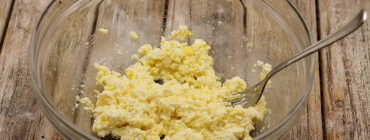 сырники с кукурузным крахмалом по дюкану. Шаг 2