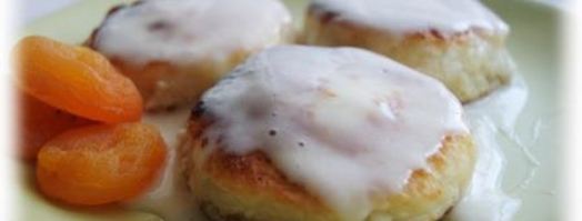 сырники с курагой и сметанным кремом. Шаг 7