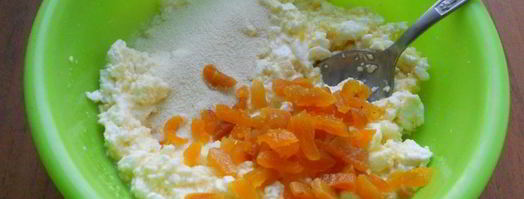 сырники с курагой. Шаг 2