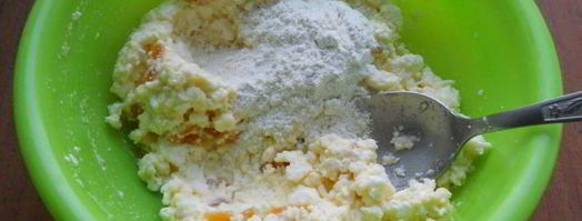 сырники с курагой. Шаг 3