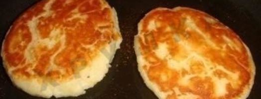 сырники с вареной сгущенкой. Шаг 4