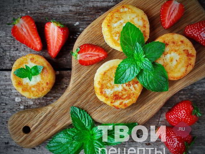 Рецепт сырников с яблоком