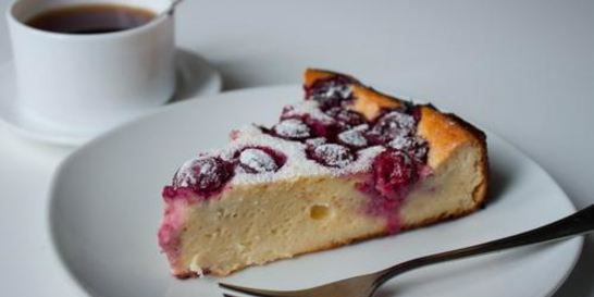 Творожник с вишней