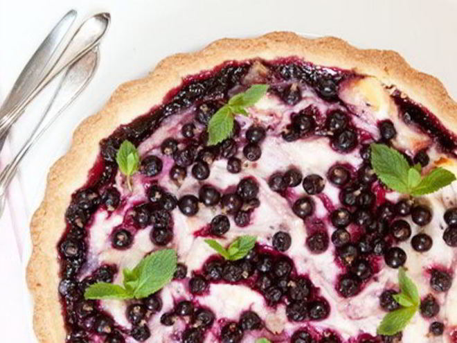 Рецепт творожника со смородиной