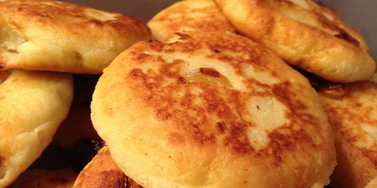 Творожники ванильные с изюмом