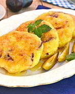 Творожные сырники с тыквой и сливами