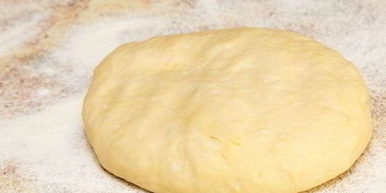 Быстрое тесто на кефире для пирожков